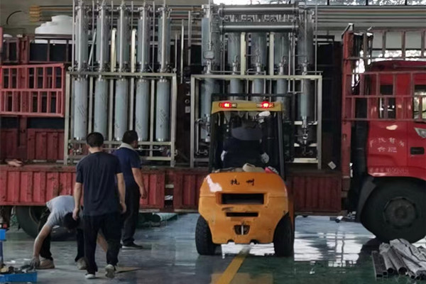 天氣再炎熱，也要按時(shí)發(fā)貨