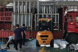 天氣再炎熱，也要按時(shí)發(fā)貨